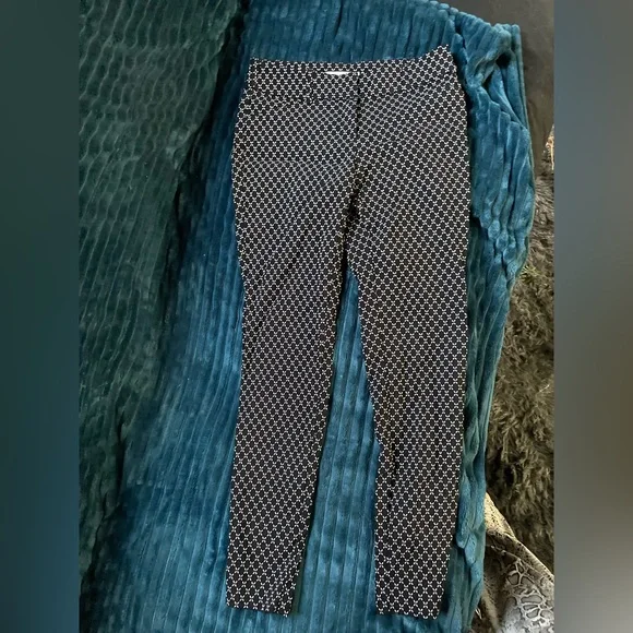 Pattern trousers - Picture 2 of 5